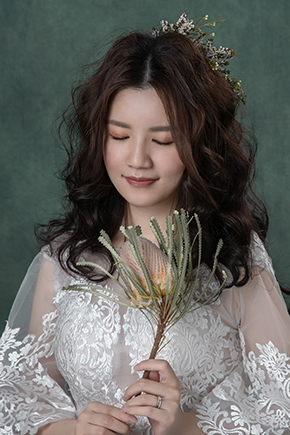 Melbourne Fashion & Commercial Make-up & Hairstyle artist